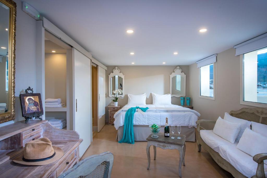 Rooftop Suite,Parthenis Beach, Suites by the Sea